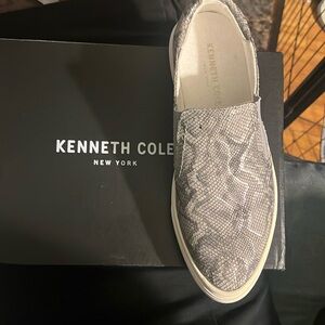 Kenneth Cole New York Women's Mara Slip On Sneaker Reptile Leather Size 6, NIB